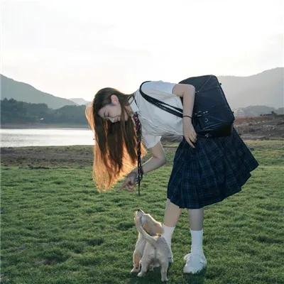 吸血鬼日记第一季海报