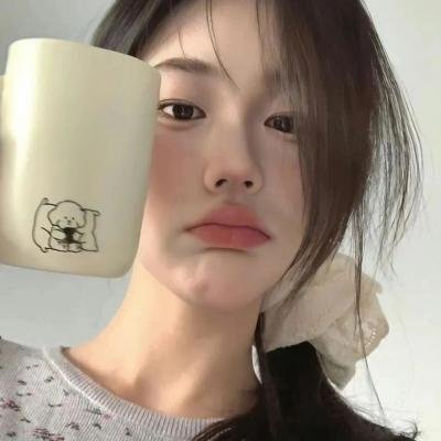 红墨坊海报