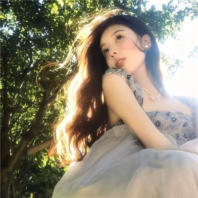 一人有一点颜色海报
